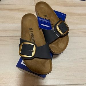 NEW WITH BOX - Birkenstocks Madrid Big Buckle in Midnight (Leather) Size 7